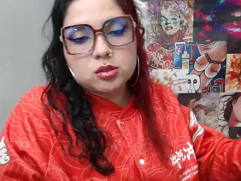 Curvy-Queen online show from 09.18.25