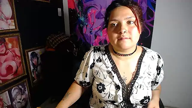 Curvy-Queen online show from 10.31.25