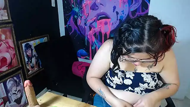 Curvy-Queen online show from 11.01.25