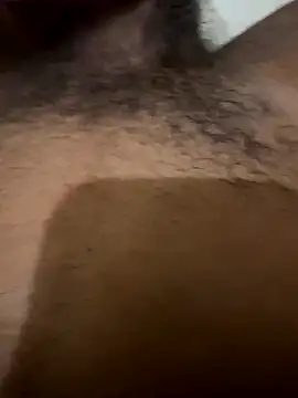 Snapshot of honestglacier9 chatting on 10.29.25 honestglacier9 online show from 10.29.25