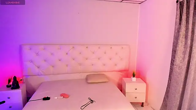 Ambeer fox  online show from 11.28.25