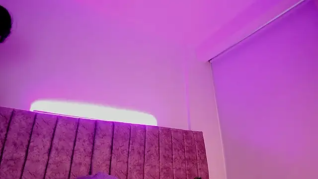 Ambeer fox  online show from 03.17.26