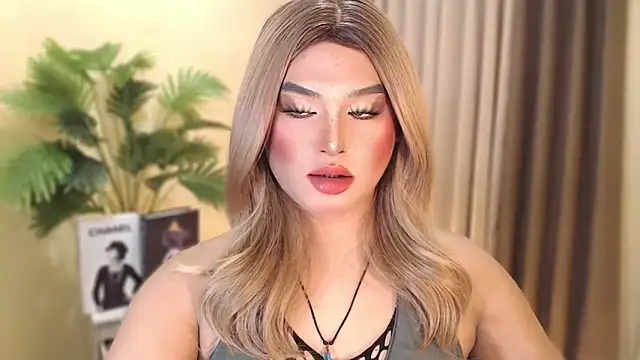 UrGoddess Kiera online show from 10.23.25