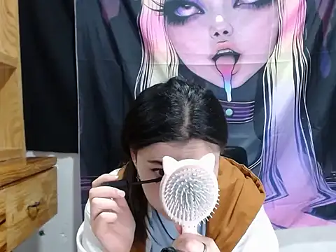 kittyeKim  online show from 09.09.25