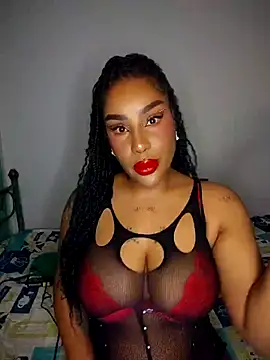 Snapshot of Queen_Amara chatting on 05.05.26 Queen Amara online show from 05.05.26