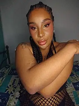 Snapshot of Queen_Amara chatting on 05.29.26 Queen Amara online show from 05.29.26