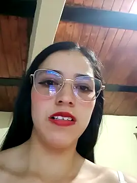 vanessalovetrip online show from 10.14.25