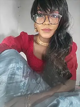 Winterbunny95 online show from 10.13.25