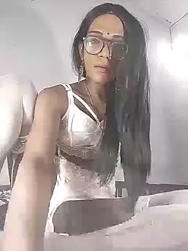 Winterbunny95 online show from 10.29.25