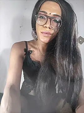 Winterbunny95 online show from 10.31.25