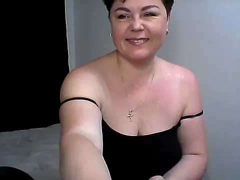 EllaLove2277 online show from 11.25.25