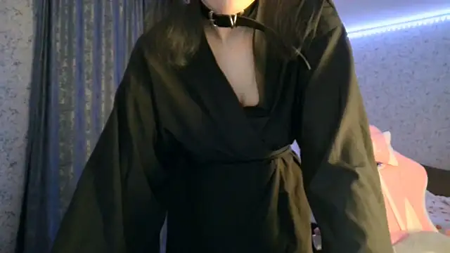 KeicyKlark online show from 10.20.25