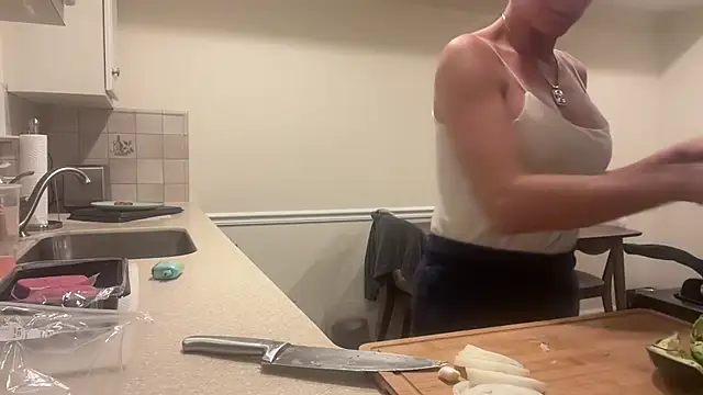 NurseStephania online show from 10.07.25