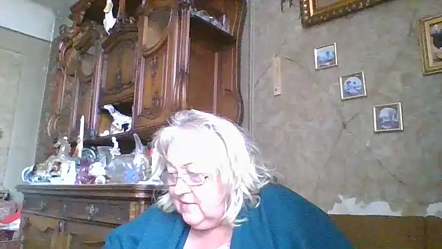 Lala-Love56 online show from 09.18.25