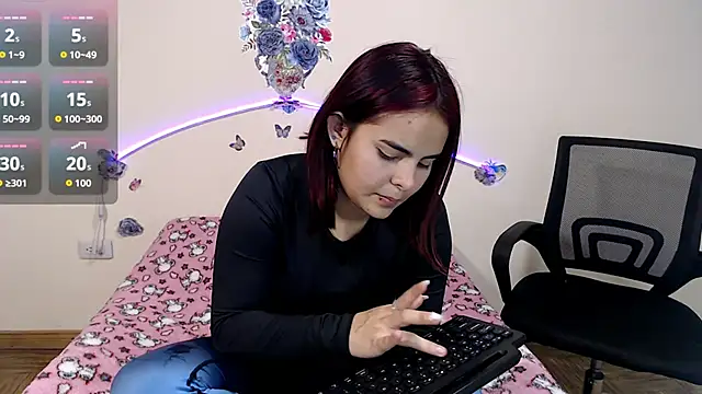 Valeryxs online show from 11.18.25