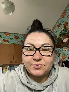 Snapshot of Vilvet777 chatting on 10.13.25 Vilvet777 online show from 10.13.25