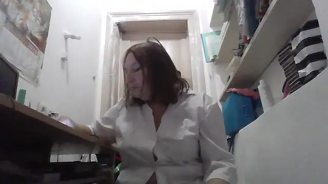 AnnaLive570 online show from 12.15.25