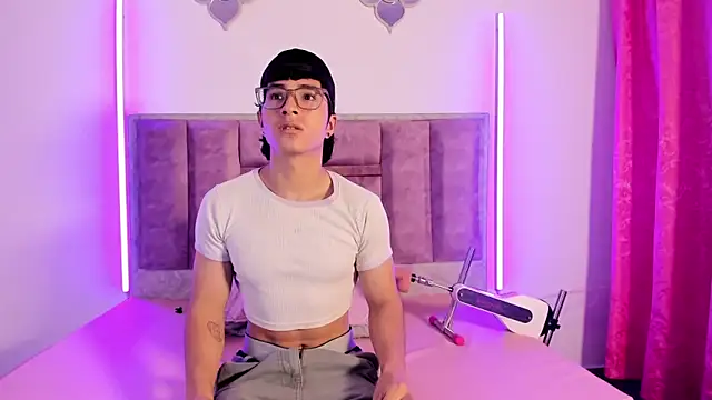 Snapshot of 0anonimo_bottom1 chatting on 10.03.25 0anonimo bottom1 online show from 10.03.25