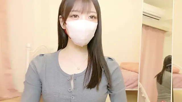 roachan  online show from 03.05.26