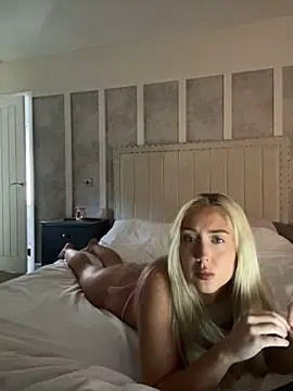 emilyhugesxo online show from 09.16.25
