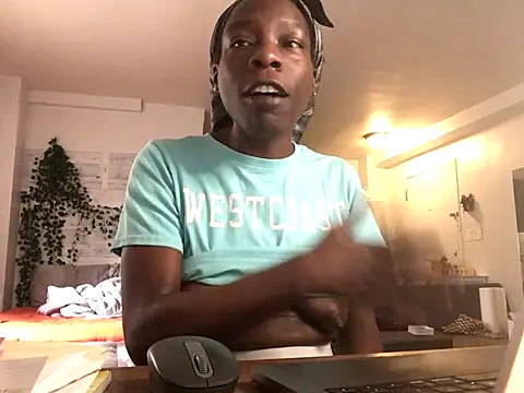 littyleesh1 online show from 09.24.25