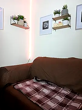 Noha Whiitee online show from 09.20.25