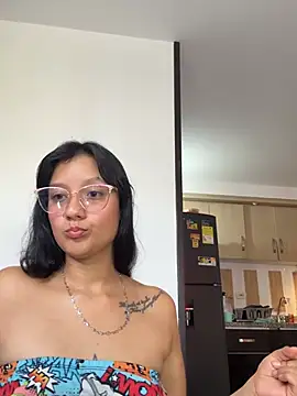 Snapshot of charlottekiss99 chatting on 06.23.26 charlottekiss99 online show from 06.23.26