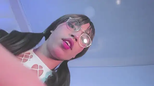 Nikkita Dragon online show from 10.05.25