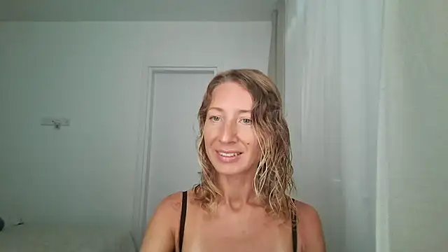 Snapshot of Paevoa chatting on 09.09.25 Paevoa online show from 09.09.25