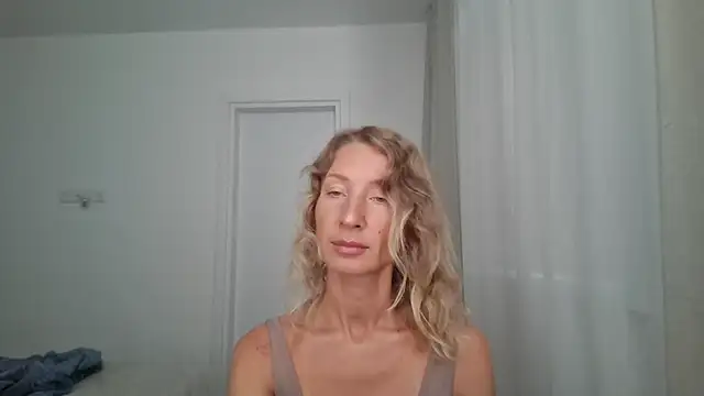 Snapshot of Paevoa chatting on 09.10.25 Paevoa online show from 09.10.25