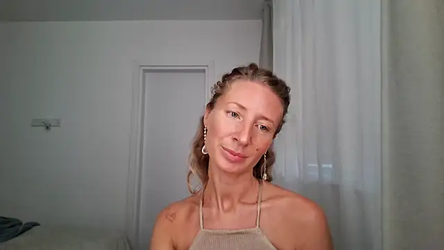 Snapshot of Paevoa chatting on 09.12.25 Paevoa online show from 09.12.25