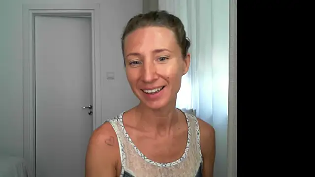 Snapshot of Paevoa chatting on 09.22.25 Paevoa online show from 09.22.25