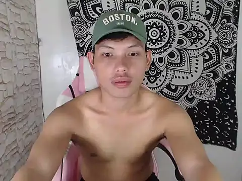 Snapshot of coxckydale chatting on 10.15.25 coxckydale online show from 10.15.25