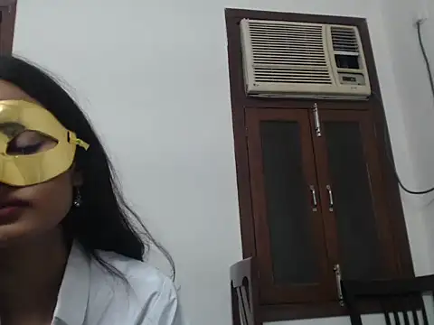 Kinky kaira  online show from 09.10.25