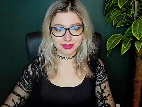 loveHeidi online show from 12.02.25