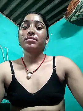 Snapshot of Hot_cupal chatting on 10.04.25 Hot cupal online show from 10.04.25