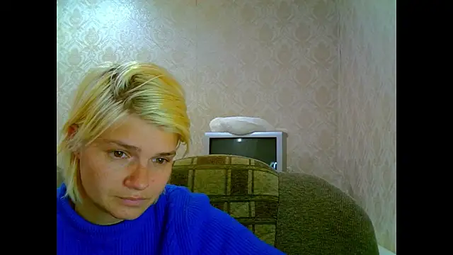 SaraSnow  online show from 11.20.25