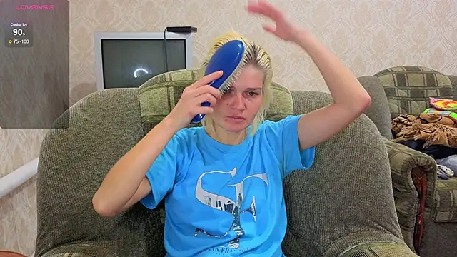 SaraSnow  online show from 12.16.25