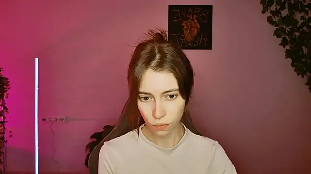 Yoka paradoXXX online show from 10.04.25