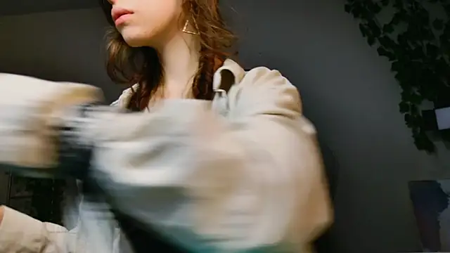 Yoka paradoXXX online show from 11.09.25