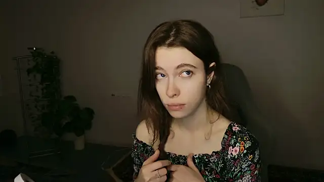 Yoka paradoXXX online show from 11.18.25