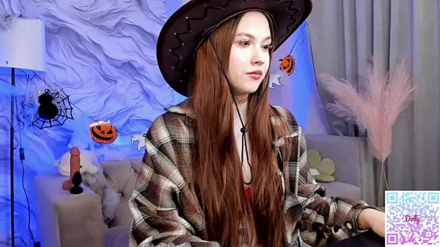 Dolly Gleam online show from 10.30.25