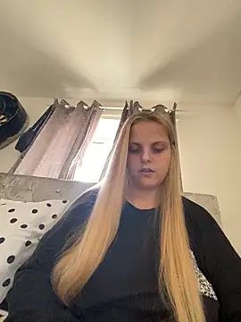 Dolliejayxx online show from 10.22.25