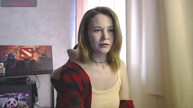 Snapshot of harpermoss chatting on 09.21.25 harpermoss online show from 09.21.25