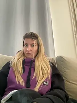 DesireDaisy online show from 09.16.25