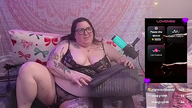 brookenicole3003 online show from 05.06.26
