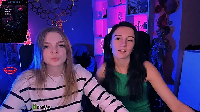 lia sunset online show from 10.13.25