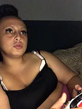 Snapshot of Welsh_Maya19X chatting on 09.20.25 Welsh Maya19X online show from 09.20.25