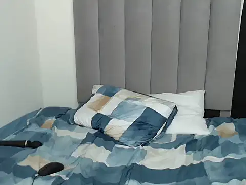 Pretty melons online show from 09.11.25