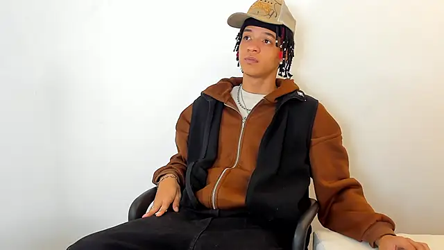 Snapshot of MARSHALL_SPENCER chatting on 02.17.26 MARSHALL SPENCER online show from 02.17.26